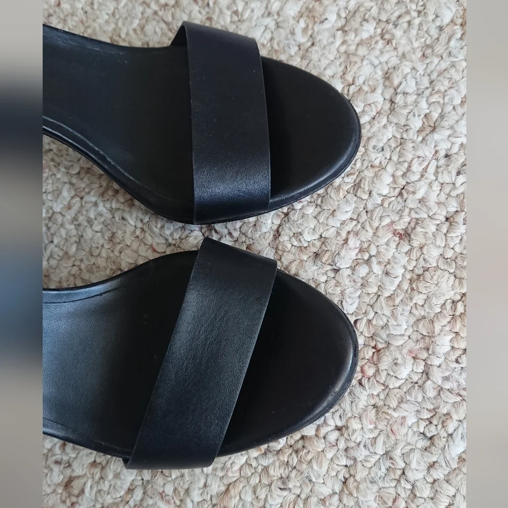 Polo Ralph Lauren Black Strappy full grain leather Sandals size 6.5